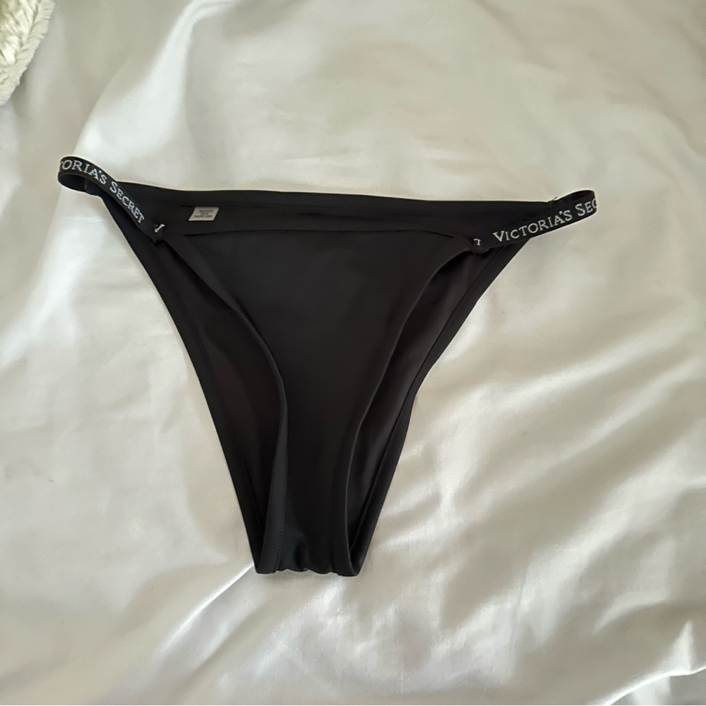 victoria’s secret bikini bottoms